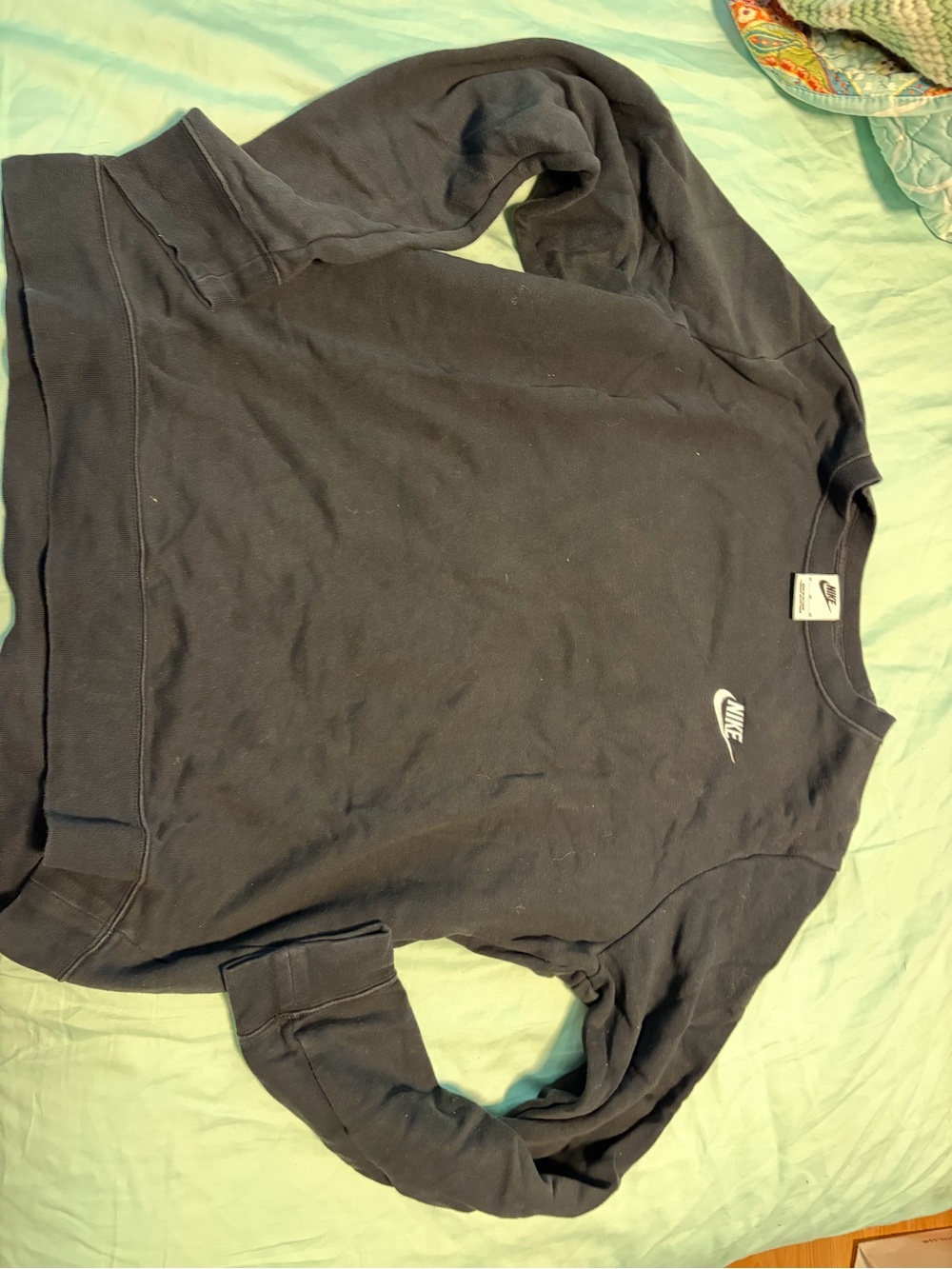 Nike Women’s Black Crewneck Sweatshirt